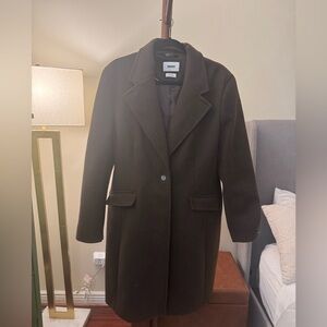 DKNY Women's Brown Coat (New Condition)